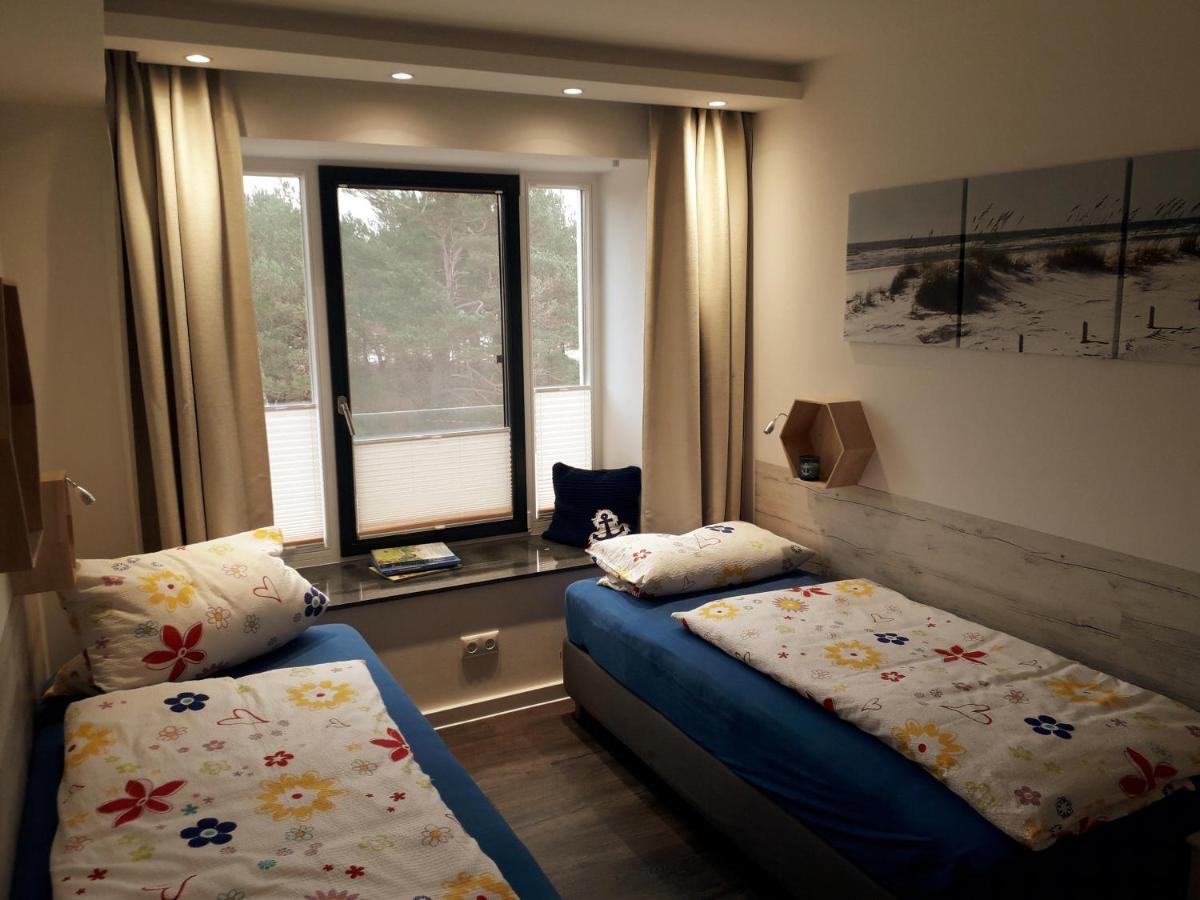 Ankerplatz Am Suedstrand, Fewo Mit 2 Schlafzimmer Und Eigenen Strandkorb ビンツ エクステリア 写真